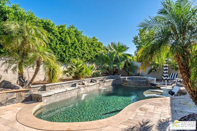 104 Azzuro Drive, Palm Desert, CA 92211