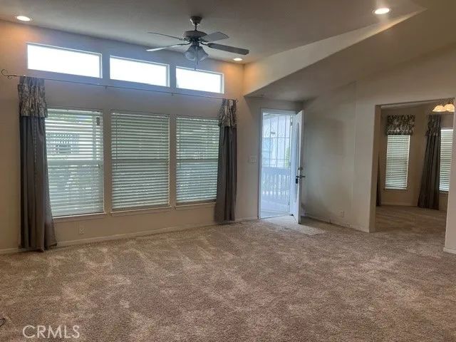 8811 Canoga 303, Canoga Park, CA 91304