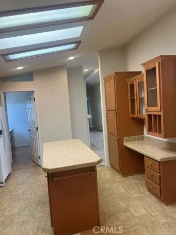 8811 Canoga 303, Canoga Park, CA 91304