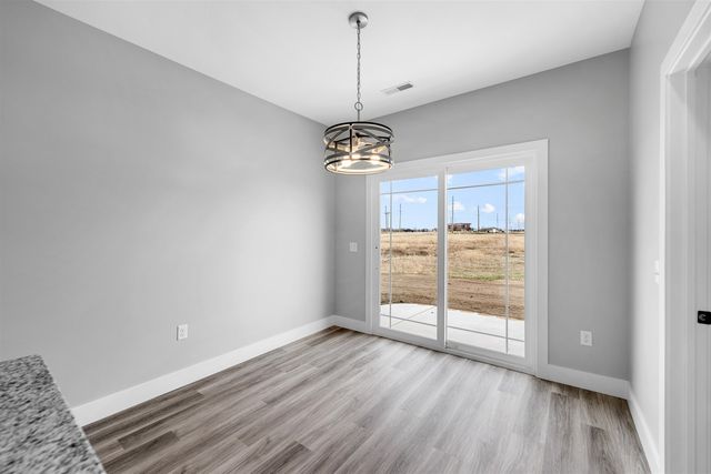 1150 Vista Sur Dr, Salina, KS 67401