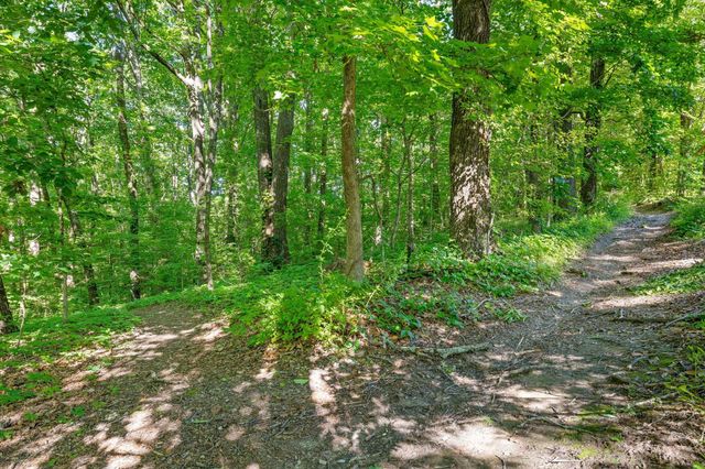 117 Grayson Road, Signal Mountain, TN 37377