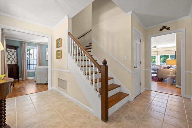 117 Grayson Road, Signal Mountain, TN 37377