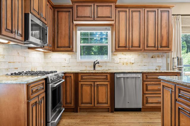 117 Grayson Road, Signal Mountain, TN 37377