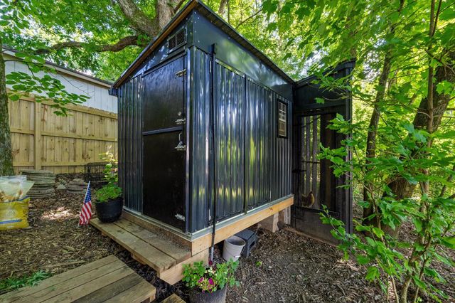117 Grayson Road, Signal Mountain, TN 37377