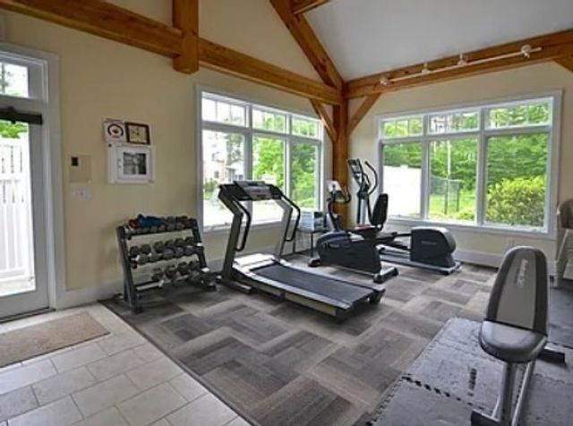 57 Hathaway Pond Cir 57, Rochester, MA 02770