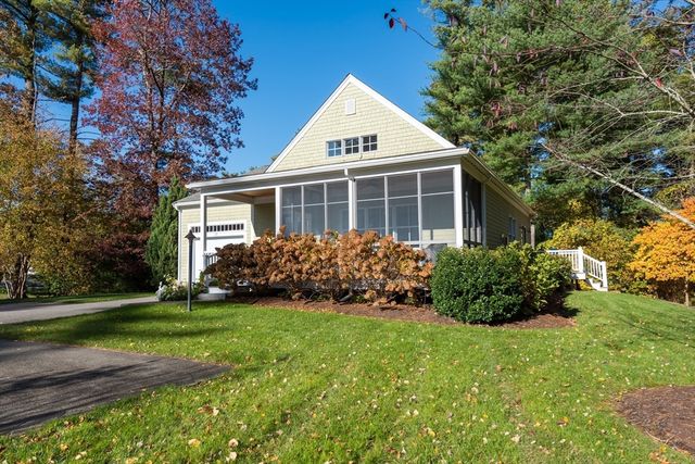 57 Hathaway Pond Cir 57, Rochester, MA 02770