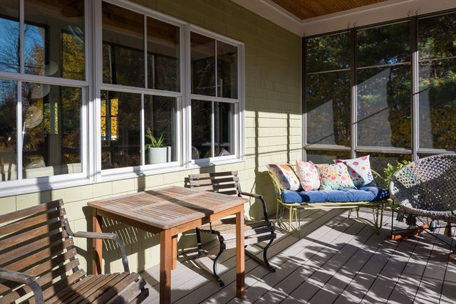 57 Hathaway Pond Cir 57, Rochester, MA 02770