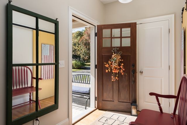 57 Hathaway Pond Cir 57, Rochester, MA 02770