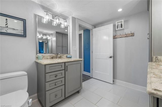 6075 Pelican Bay BLVD 1403, Naples, FL 34108