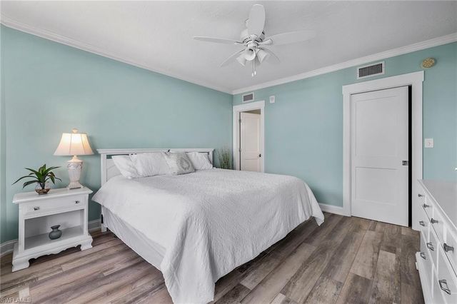 6075 Pelican Bay BLVD 1403, Naples, FL 34108