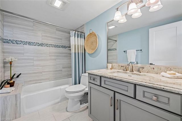 6075 Pelican Bay BLVD 1403, Naples, FL 34108