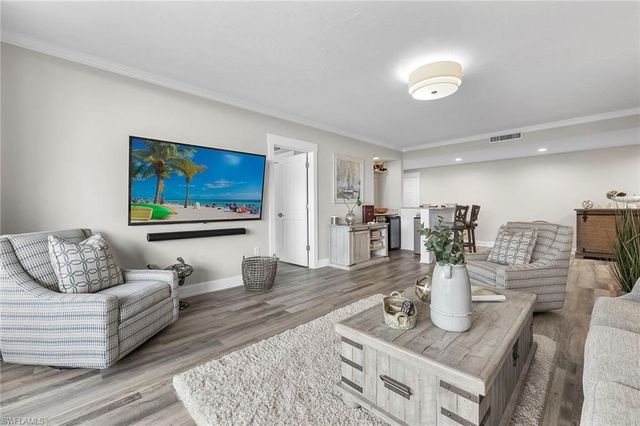 6075 Pelican Bay BLVD 1403, Naples, FL 34108