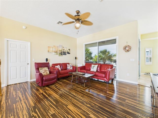 11730 W Sunnybrook Court, Crystal River, FL 34429