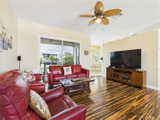 11730 W Sunnybrook Court, Crystal River, FL 34429