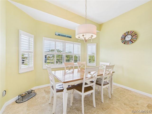 11730 W Sunnybrook Court, Crystal River, FL 34429