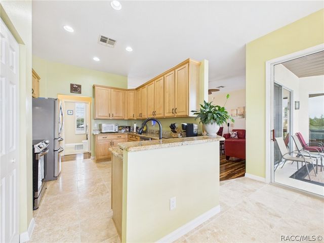 11730 W Sunnybrook Court, Crystal River, FL 34429