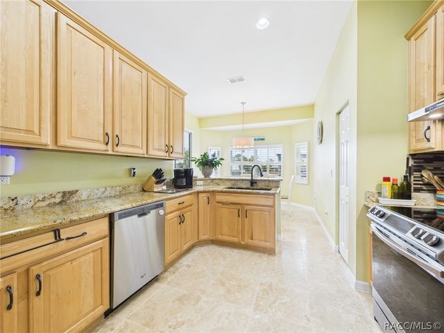 11730 W Sunnybrook Court, Crystal River, FL 34429