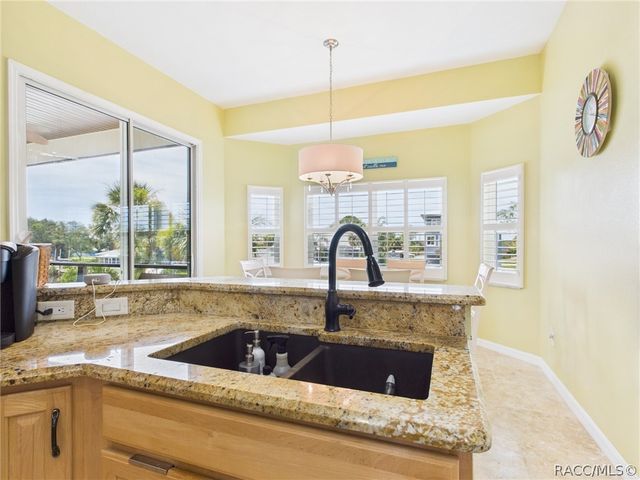 11730 W Sunnybrook Court, Crystal River, FL 34429