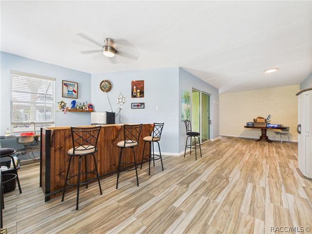 11730 W Sunnybrook Court, Crystal River, FL 34429