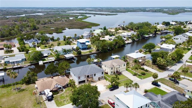 11730 W Sunnybrook Court, Crystal River, FL 34429