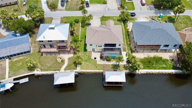 11730 W Sunnybrook Court, Crystal River, FL 34429