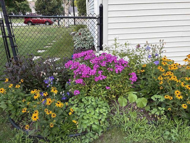 363 SUNNYBROOK DRIVE, Oshkosh, WI 54904