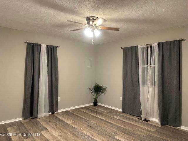 1249 Saint Augustine Drive, Pearl, MS 39208