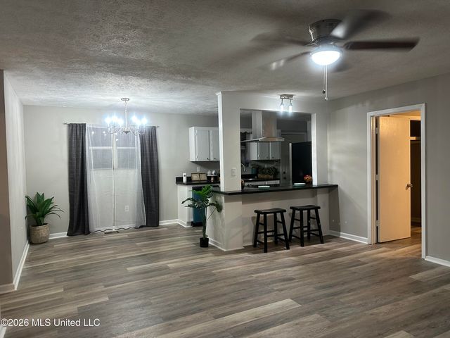 1249 Saint Augustine Drive, Pearl, MS 39208