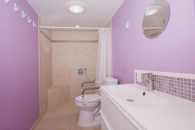 301 Croton Avenue 405, Lantana, FL 33462