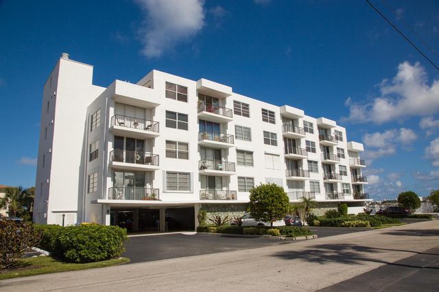 301 Croton Avenue 405, Lantana, FL 33462