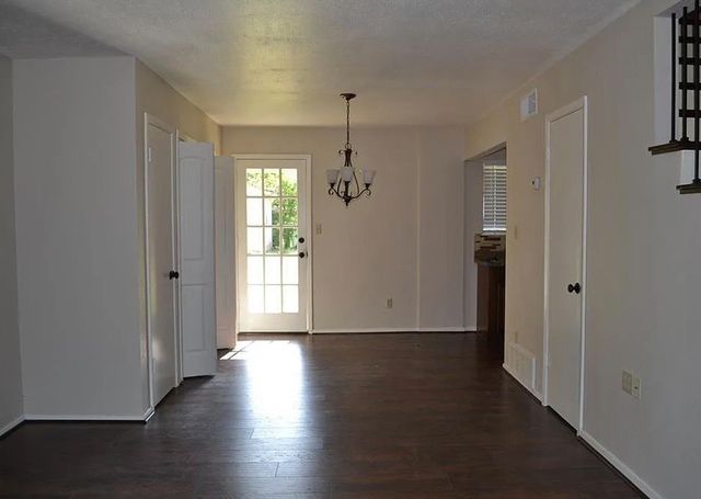 105 N Heights Drive, Crowley, TX 76036