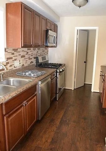 105 N Heights Drive, Crowley, TX 76036