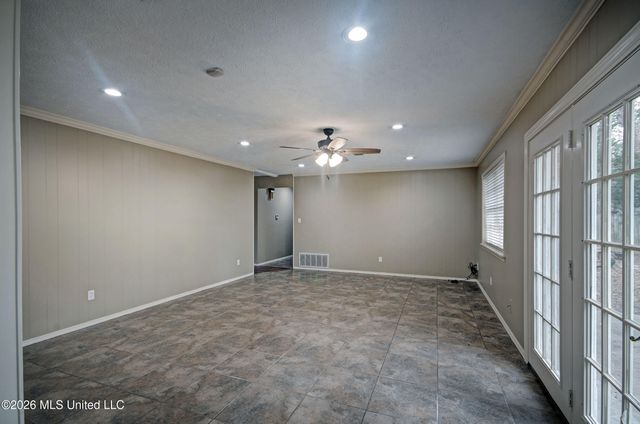 219 Rollingwood Drive, Jackson, MS 39211