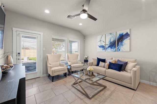 7526 Highland Chase Drive, Richmond, TX 77407