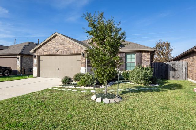 7526 Highland Chase Drive, Richmond, TX 77407