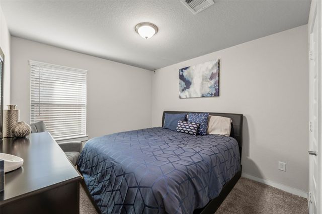 7526 Highland Chase Drive, Richmond, TX 77407