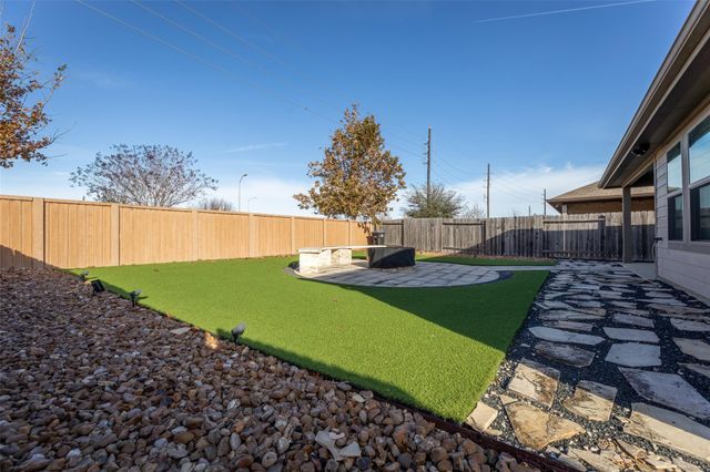 7526 Highland Chase Drive, Richmond, TX 77407