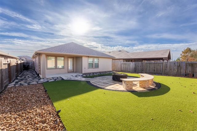 7526 Highland Chase Drive, Richmond, TX 77407