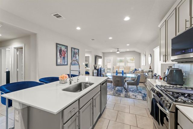 7526 Highland Chase Drive, Richmond, TX 77407