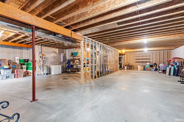 54229 County Road 1, Elkhart, IN 46514
