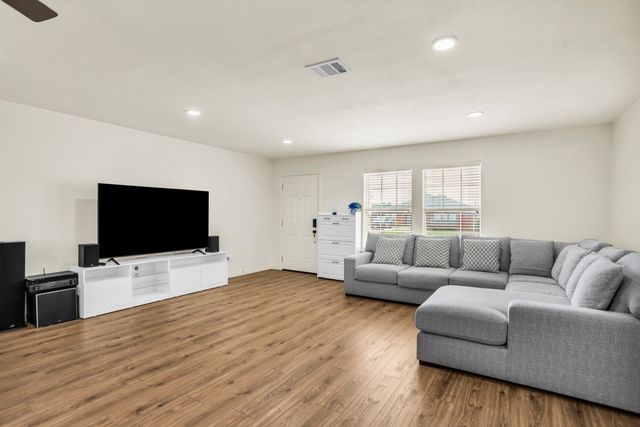 3405 Ashwood Lane, Sachse, TX 75048
