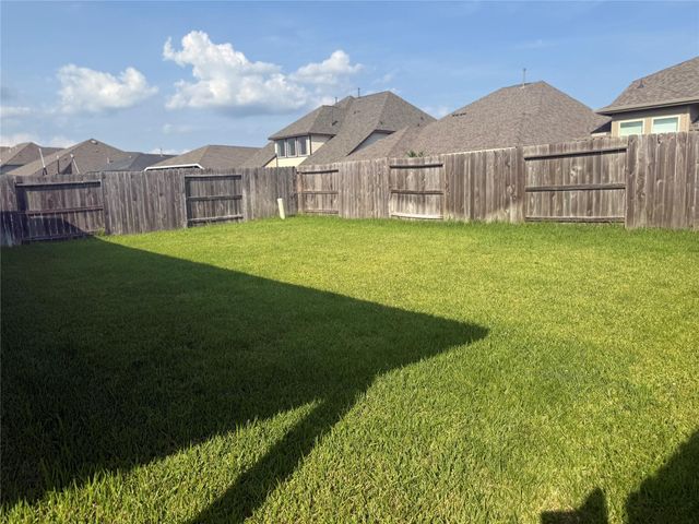 15310 Dinnet Berm Drive, Humble, TX 77346