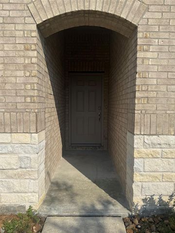 15310 Dinnet Berm Drive, Humble, TX 77346