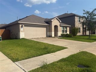 15310 Dinnet Berm Drive, Humble, TX 77346