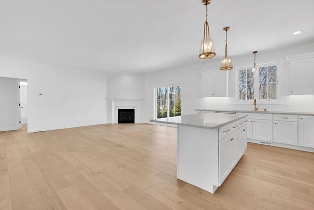 91 Nicole Terrace, Agawam, MA 01030