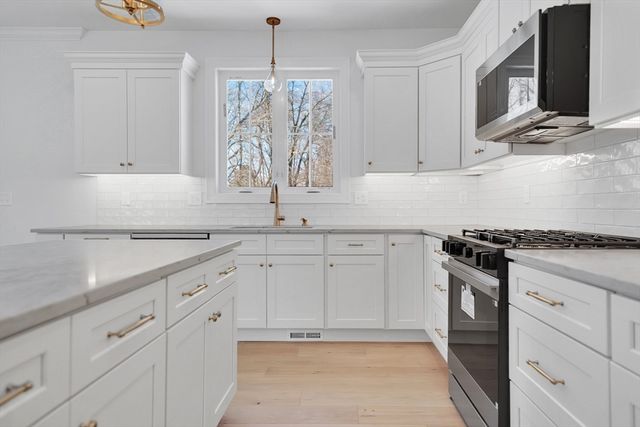 91 Nicole Terrace, Agawam, MA 01030