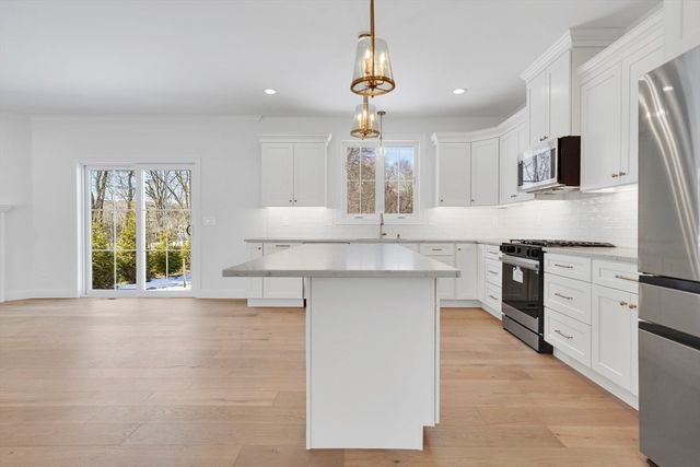 91 Nicole Terrace, Agawam, MA 01030