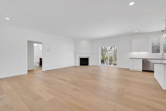 91 Nicole Terrace, Agawam, MA 01030