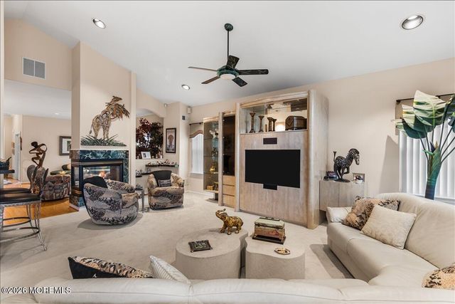 9 Derry Meeting Drive, Manalapan, NJ 07726