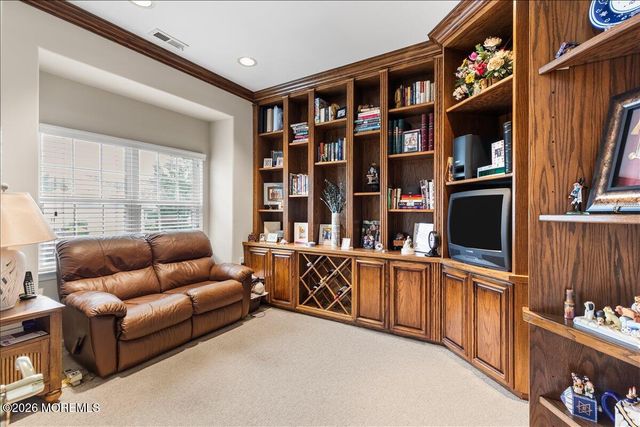9 Derry Meeting Drive, Manalapan, NJ 07726